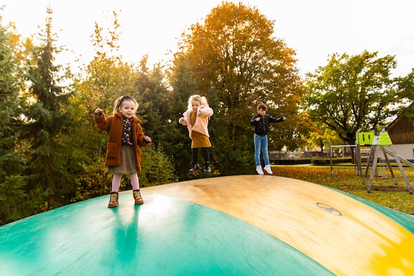 Foto van Gezellig groepsverblijf met open haard - Vakantiehuis in Hellendoorn - ParkFacilities