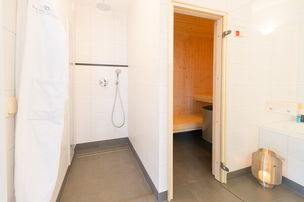 Foto van Ontspannende saunavilla-retraite - Vakantiehuis in Hellendoorn - BathRoom