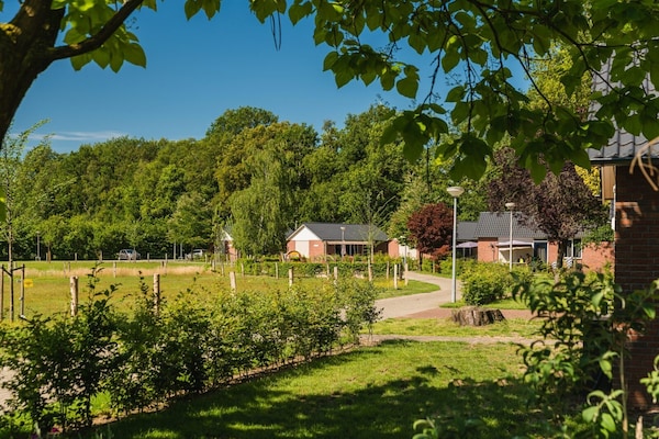 Foto van Bungalow met kinderdagverblijf en speeltuin - Vakantiehuis in Zuna - AreaSummer1KM