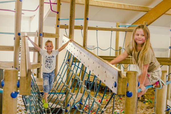 Foto van Glamping Tent in Nederland met Pop-Up Sfeer - Vakantiehuis in Zuna - ParkFacilities
