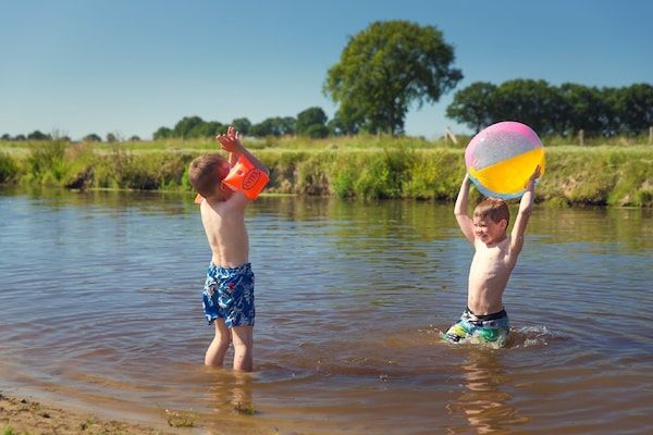Foto van Glamping Tent in Nederland met Pop-Up Sfeer - Vakantiehuis in Zuna - AreaSummer1KM