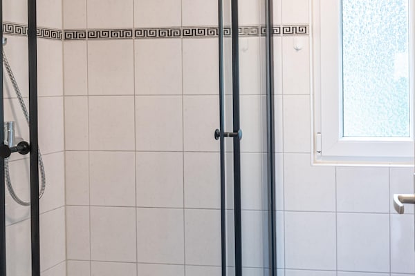 Foto van Buitenplaats de Berghorst - Vakantiehuis in Stegeren - BathRoom