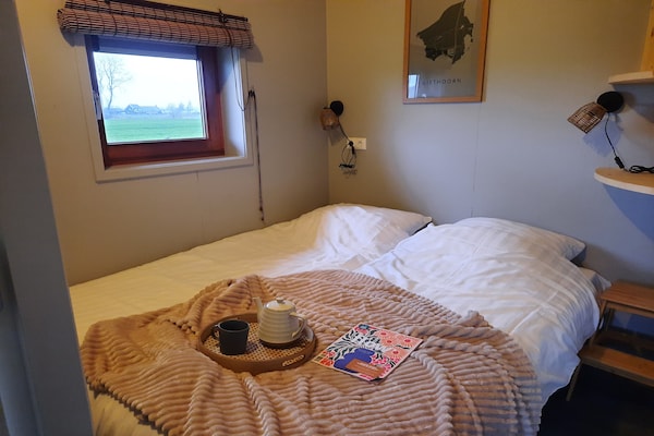 Foto van Lodge aan de Weiden met Mooie Veranda - Vakantiehuis in Ruinerwold - BedRoom