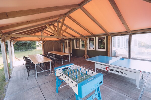 Foto van Groepsverblijf bij Eigen Wijze Speelveld - Vakantiehuis in Bant - TerraceBalcony