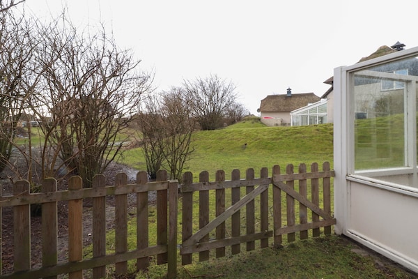 Foto van Moderne villa in Makkum met tuin - Vakantiehuis in Makkum - GardenSummer