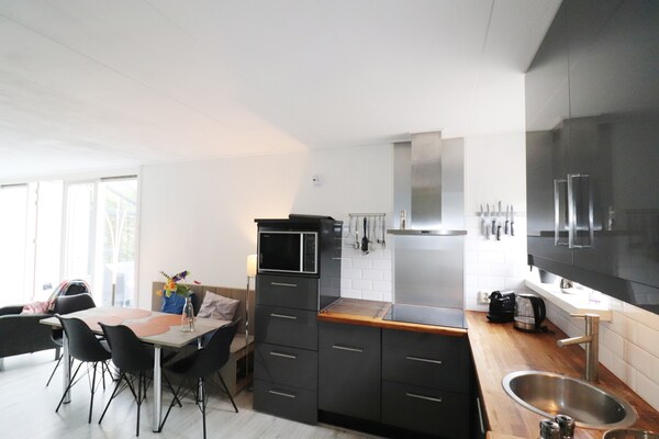 Foto van Vakantiehuis in Grou bij Pikmeer - Vakantiehuis in Grou - Kitchen