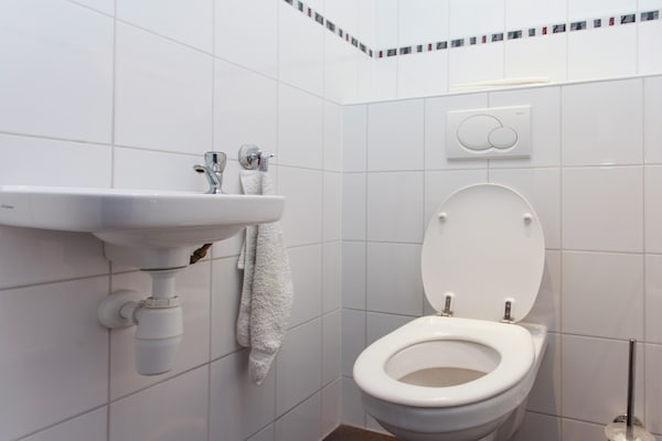 Foto van Vakantiehuis Ameland bij Noordzeestrand - Vakantiehuis in Nes Ameland - BathRoom