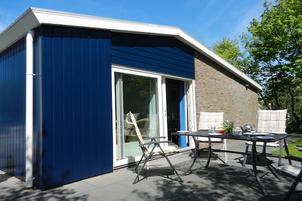 Foto van Vakantiehuis Ameland bij Noordzeestrand - Vakantiehuis in Nes Ameland - TerraceBalcony