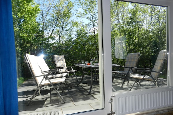 Foto van Vakantiehuis Ameland bij Noordzeestrand - Vakantiehuis in Nes Ameland - TerraceBalcony