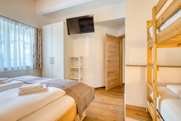 Foto van Chalet in Neukirchen met Bergzicht - Vakantiehuis in Neukirchen - BedRoom