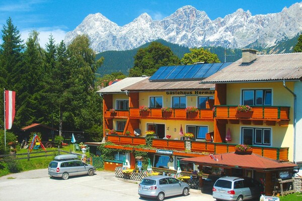 Foto van Appartement in Vorberg bij Dachstein Gletsjer - Vakantiehuis in Ramsau am Dachstein - ExteriorSummer