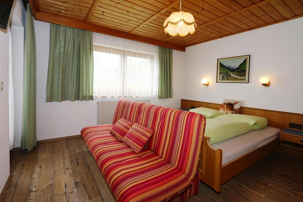Foto van Appartement in Hippach bij Horbergbahn - Vakantiehuis in Hippach im Zillertal - LivingRoom