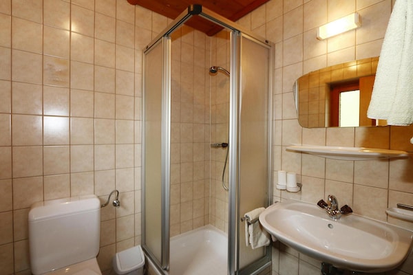 Foto van Appartement in Hippach bij Horbergbahn - Vakantiehuis in Hippach im Zillertal - BathRoom