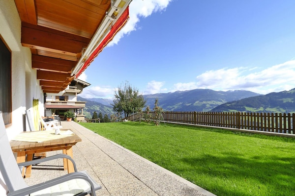 Foto van Appartement in Hippach bij Horbergbahn - Vakantiehuis in Hippach im Zillertal - ViewSummer