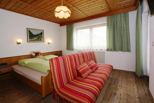 Foto van Appartement in Hippach bij Horbergbahn - Vakantiehuis in Hippach im Zillertal - LivingRoom