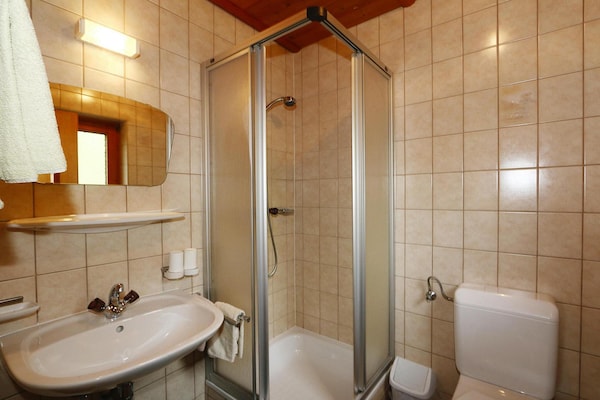 Foto van Appartement in Hippach bij Horbergbahn - Vakantiehuis in Hippach im Zillertal - BathRoom