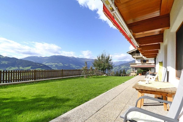 Foto van Appartement in Hippach bij Horbergbahn - Vakantiehuis in Hippach im Zillertal - ViewSummer