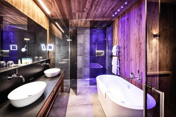 Foto van Appartement in Kaltenbach bij de skilift - Vakantiehuis in Kaltenbach - BathRoom