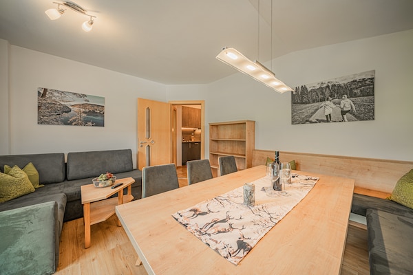 Foto van Appartement in Brixen bij Wilder Kaiser Gondel - Vakantiehuis in Brixen im Thale - DiningRoom