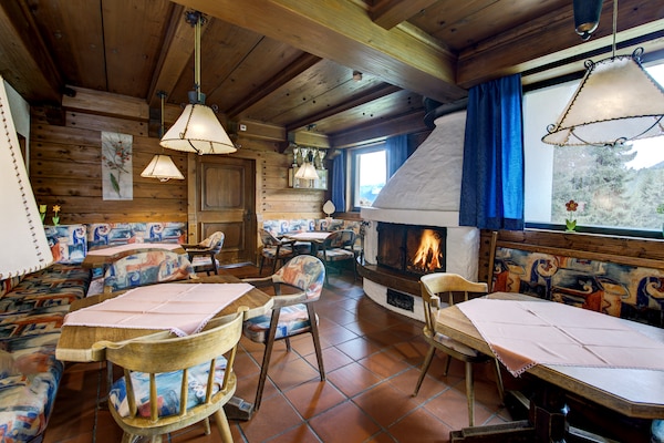 Foto van Chalet op Zettersfeld met Dolomieten Uitzicht - Vakantiehuis in Thurn/Lienz - DiningRoom