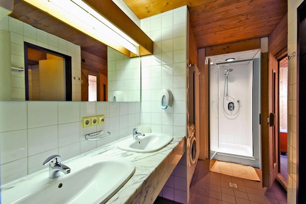 Foto van Appartement in Matrei met skiopslag - Vakantiehuis in Matrei in Osttirol - BathRoom