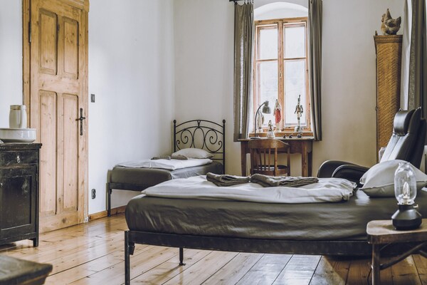 Foto van Appartement met 1 slaapkamer vlakbij bos en rivier - BedRoom
