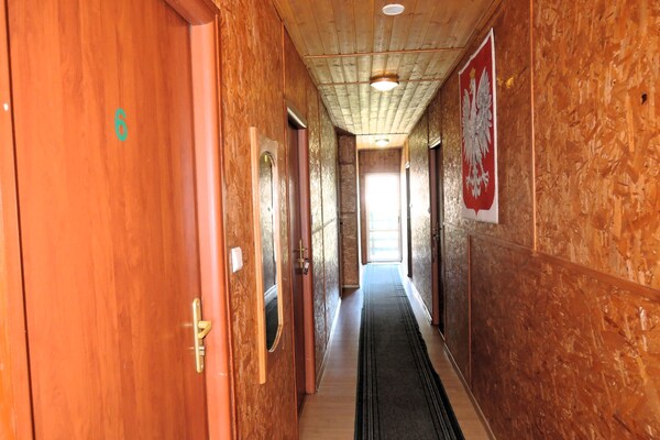 Foto van Rustiek verblijf omringd door bossen - Vakantiehuis in Kołczewo - HallReception