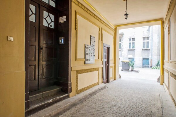 Foto van Appartement vlakbij station Fabryczna - Vakantiehuis in Łódź - HallReception