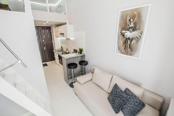 Foto van Appartement vlakbij station Fabryczna - Vakantiehuis in Łódź - LivingRoom