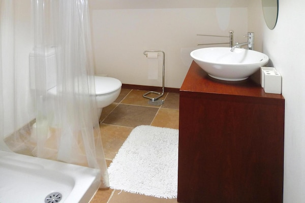Foto van Granieten Huis bij Tâmega met Zwembad - Vakantiehuis in Luzim - BathRoom