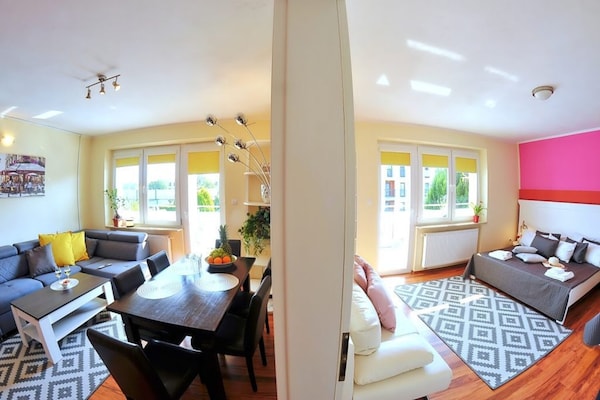 Foto van Appartement met balkon vlakbij het strand - Vakantiehuis in Ustronie Morskie - LivingRoom