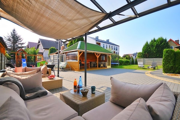 Foto van Appartement met balkon vlakbij het strand - Vakantiehuis in Ustronie Morskie - TerraceBalcony