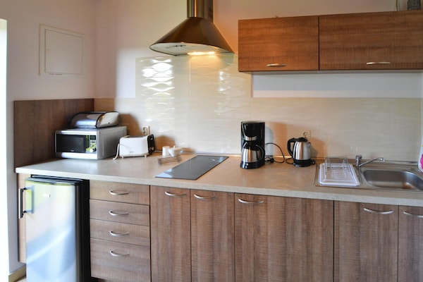Foto van Comfortabel vakantieappartement, airconditioning - Vakantiehuis in Sianozety - Kitchen