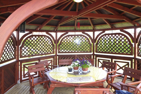 Foto van Comfortabel vakantiehuis, met een grote tuin. - Vakantiehuis in Swibno - GardenSummer