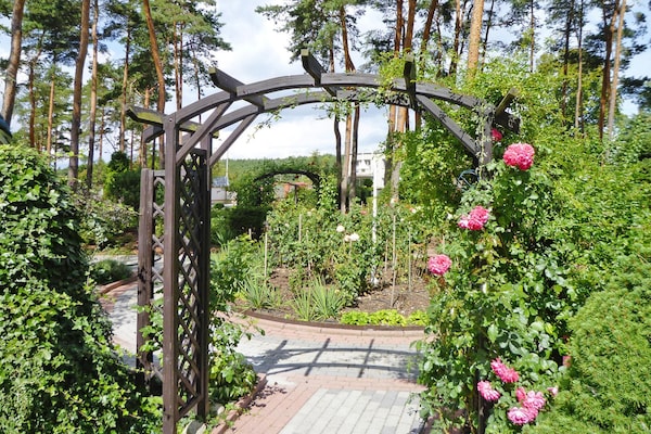 Foto van Comfortabel vakantiehuis, met een grote tuin. - Vakantiehuis in Swibno - GardenSummer
