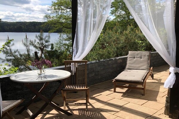 Foto van Bungalow bij Meer en Dichtbij Oostzee - Vakantiehuis in Bieszkowice - TerraceBalcony