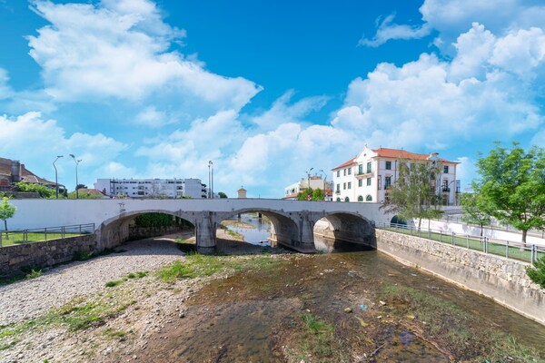 Foto van Landelijk vakantiehuis met zwembad
 - Vakantiehuis in Netos Almagreira - AreaSummer5KM