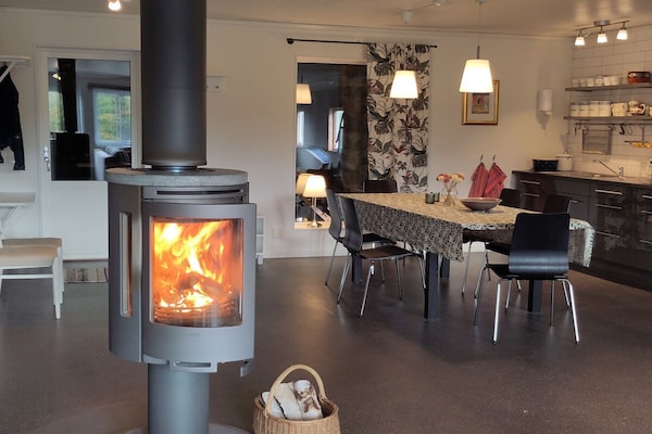 Foto van Bed & Breakfast in Bjuråker met zwembad - Vakantiehuis in Bjuråker - Untagged