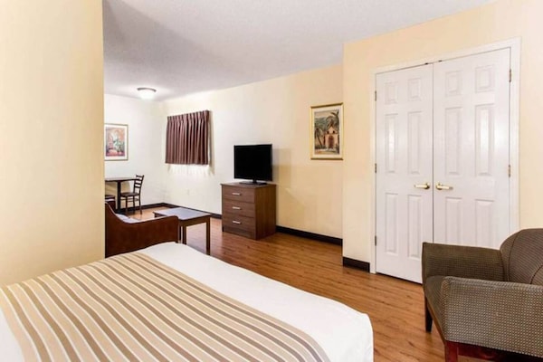 Foto van 1 tweepersoonsbed (queensize) | Rookvrij, Keuken - Vakantiehuis in Myrtle Beach SC - BedRoom
