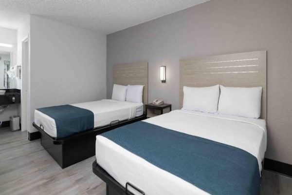 Foto van 2 tweepersoonsbedden | NSMK - Vakantiehuis in Tempe - BedRoom