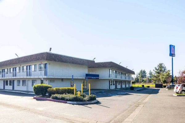 Foto van 1 tweepersoonsbed (queensize) | Rookvrij - Vakantiehuis in Oroville - ExteriorSummer