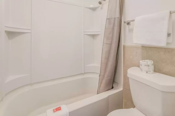 Foto van 2 tweepersoonsbedden (queensize) Niet-roken - Vakantiehuis in Greenville SC - BathRoom
