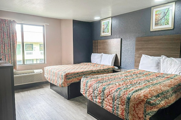 Foto van 2 Queensize bedden | Roken | Jackson - Vakantiehuis in Jackson - BedRoom
