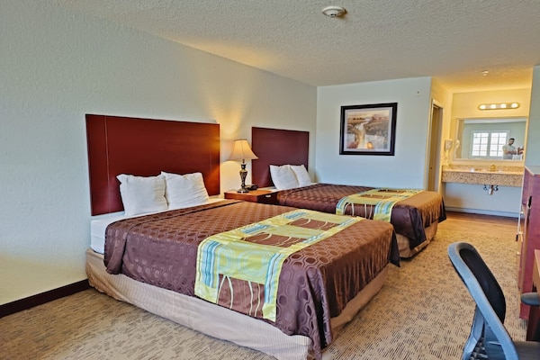 Foto van 2 Queensize Bedden Niet Roken - Vakantiehuis in Pearsall TX - BedRoom
