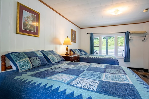 Foto van Appartement Met 2 Slaapkamers Met Keuken - Vakantiehuis in Bryson city - BedRoom