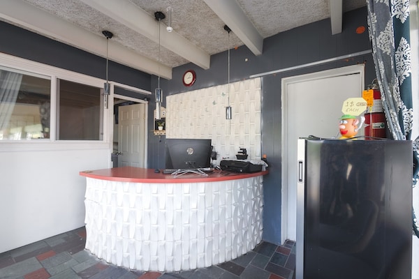 Foto van 2 tweepersoonsbedden | Rookvrij - Vakantiehuis in Breezewood - HallReception