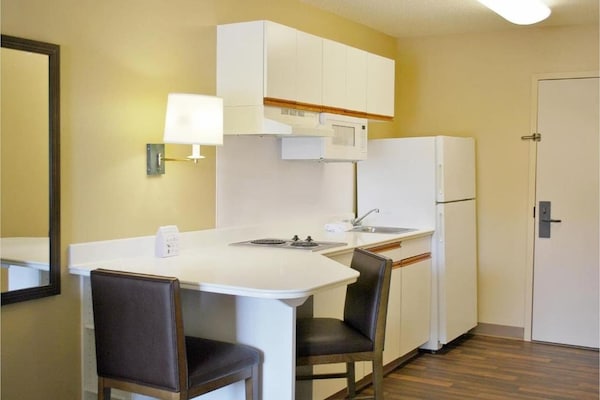 Foto van 2 Queensize Bedden | Roken, Keuken - Vakantiehuis in Milwaukee WI - Kitchen