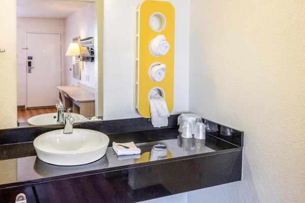 Foto van Bakersfield | 1 tweepersoonsbed | Toegankelijk voor mindervaliden/bad - BathRoom
